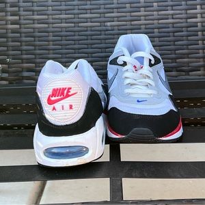Nike Air Max Correlate
White Black Red